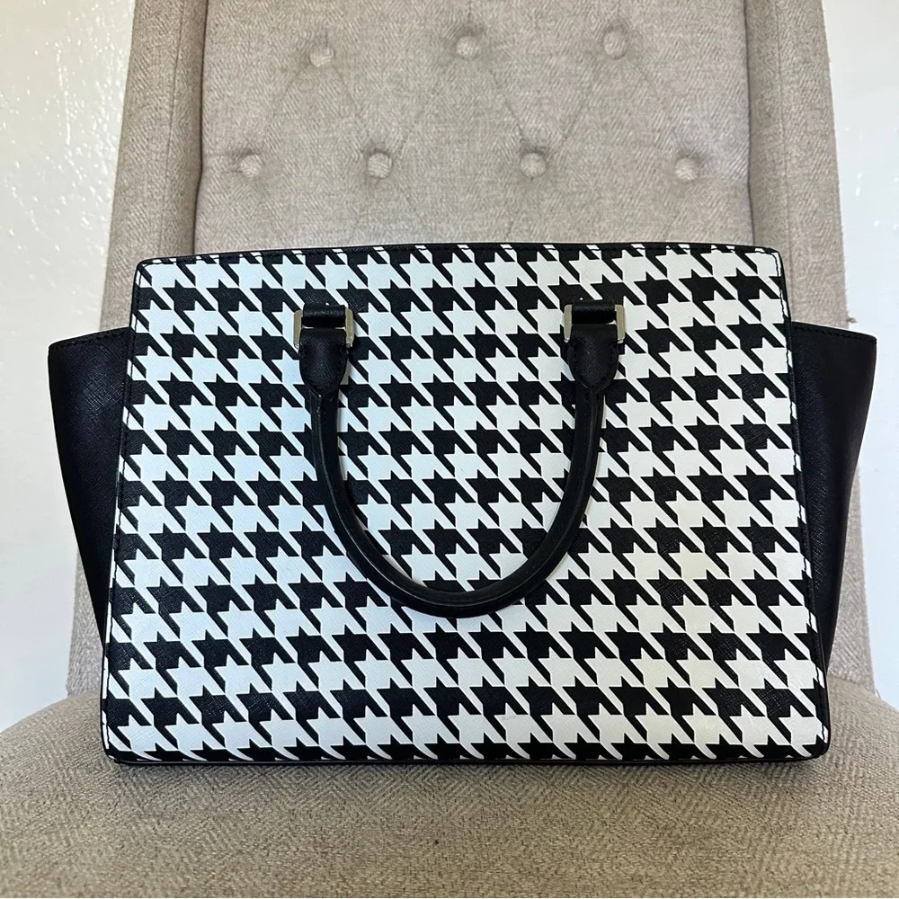Michael Kors Selma Large Black and White Houndstooth Satchel - Picture 2 of 5
